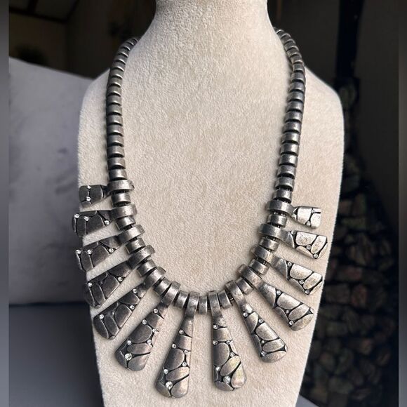 Spoke Necklace Modernist stamens Multi-tone Necklace with Rhinestone Acc… - Picture 6 of 15